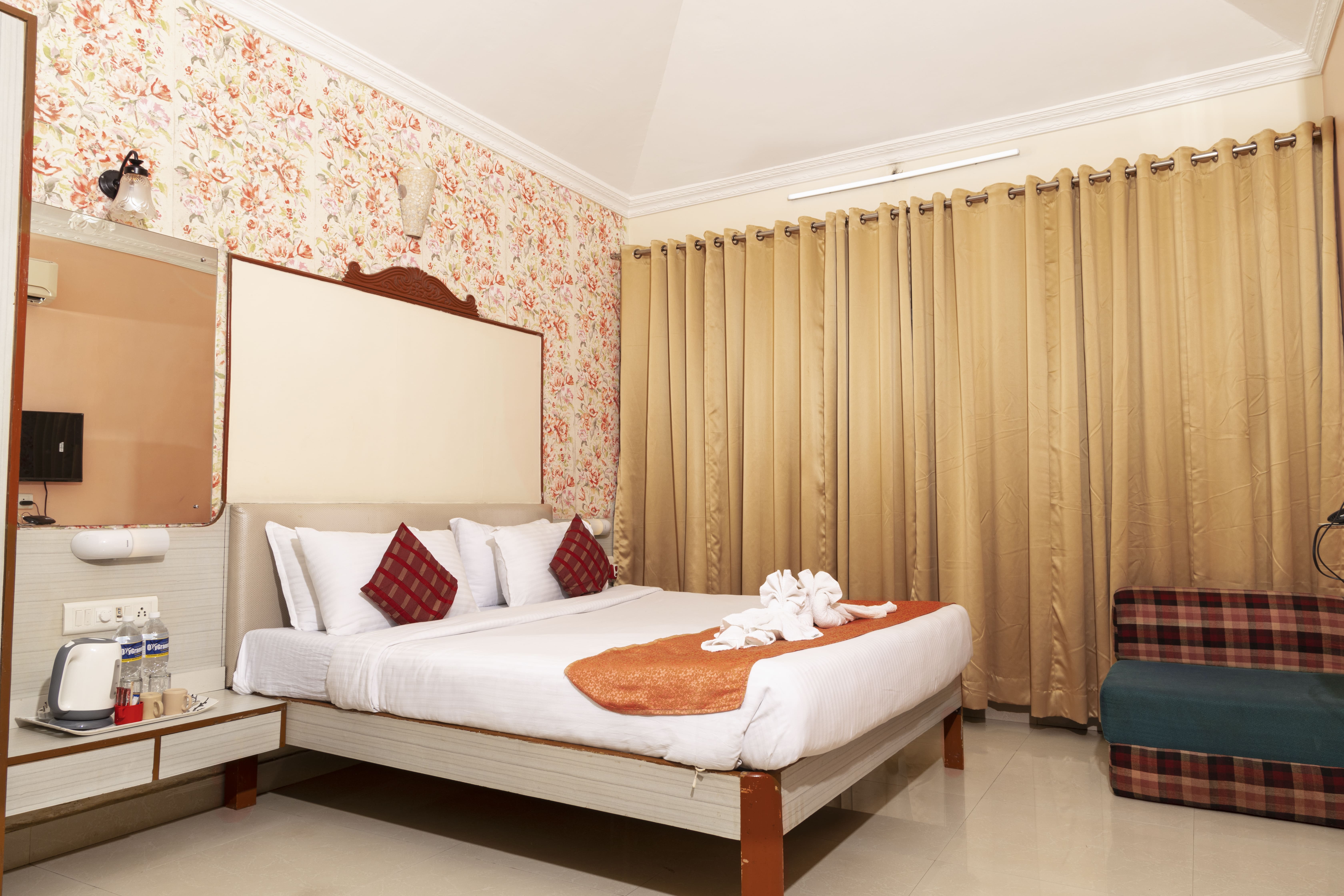 Villa Rooms Sereniity Resort near Tungarli in Lonavala